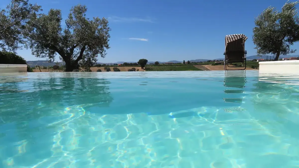 Luxe vakantiehuis in Italië met privé zwembad voor 8 personen in Abruzzo — uitzicht op de heuvels